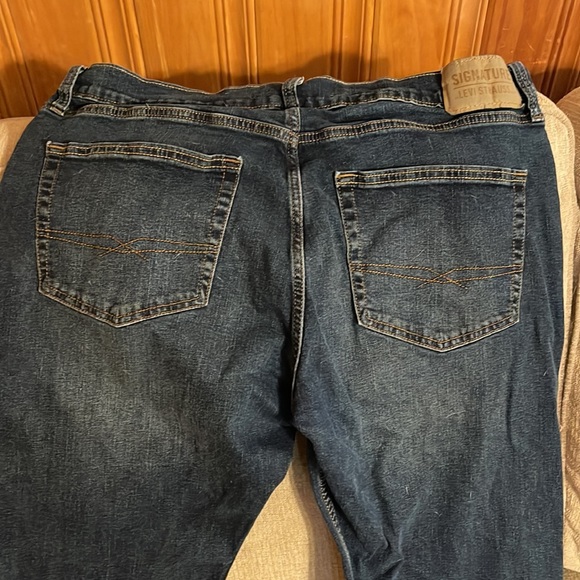 Jeans - Picture 3 of 3